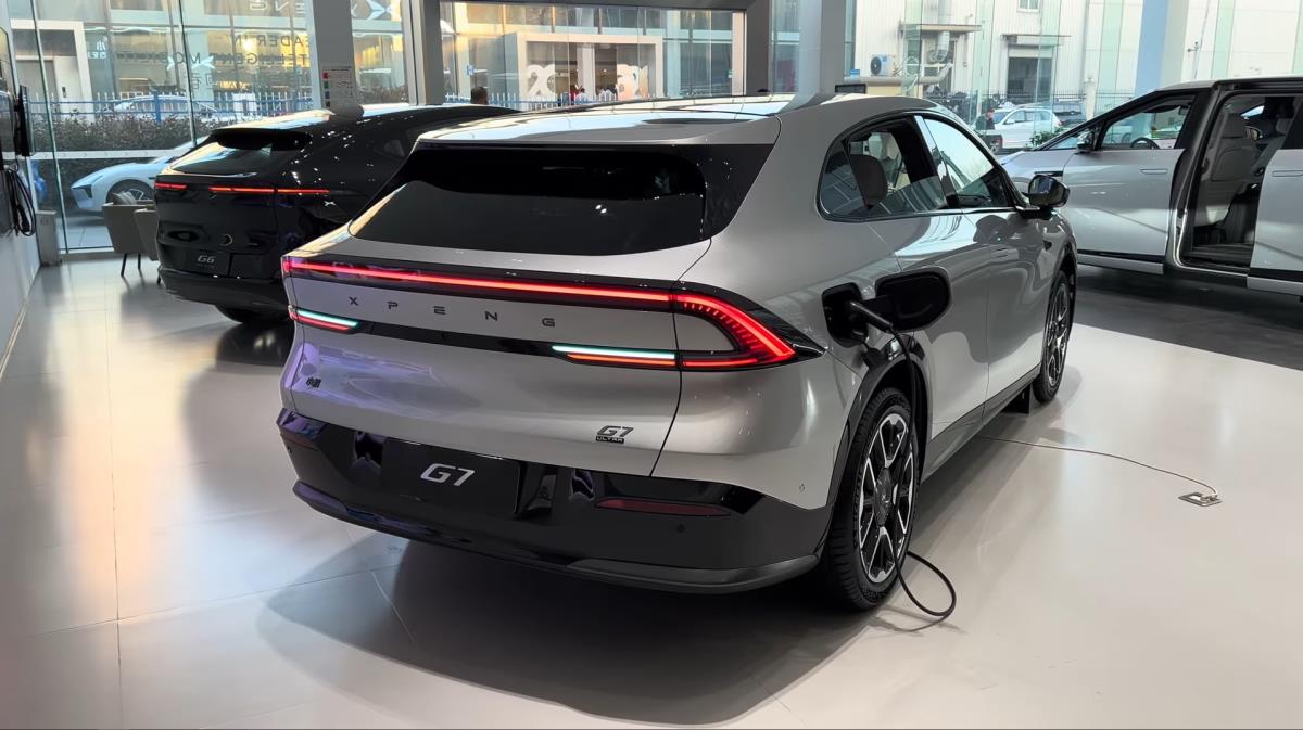 Xpeng G7 (1).jpg
