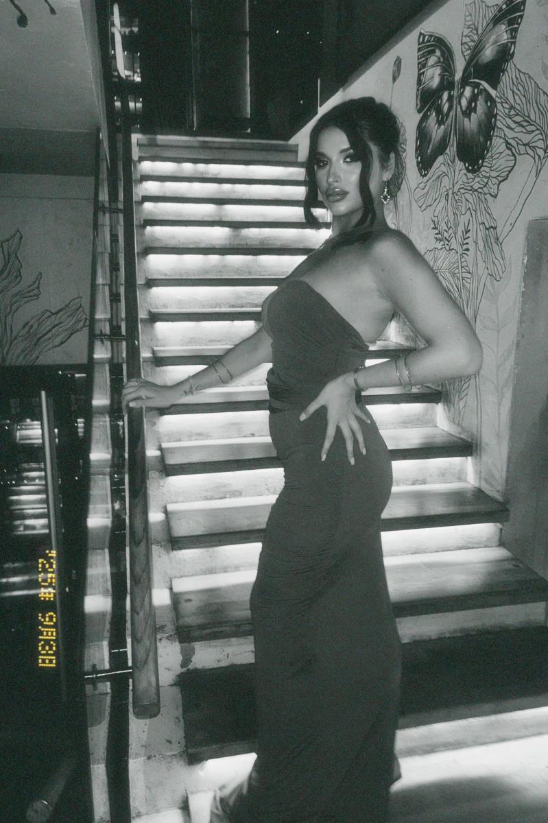 BIVŠOJ UČESNICI "ELITE" SPALJENA KOSA! Ivana tvrdi da joj je frizerka napravila pako od života: Ima opekotine po glavi - evo kroz šta prolazi