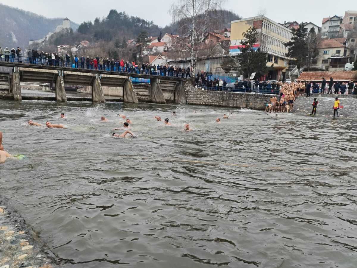 Časni krst Đetinja Užice (2).jpeg