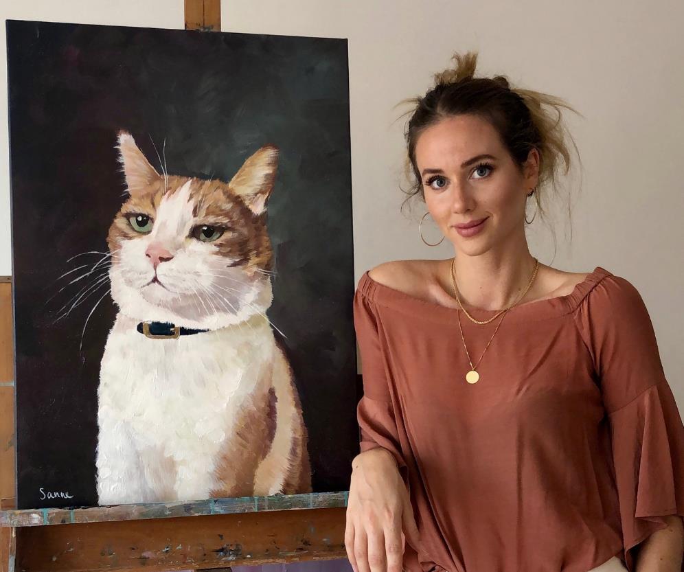 Suzan Delilović sa četkicom u rukama u svom studiju u Splitu (8).png