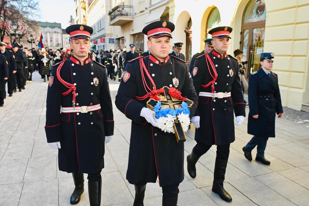 Bogojavljenje plivanje Časni krst Zemun (6).jpeg
