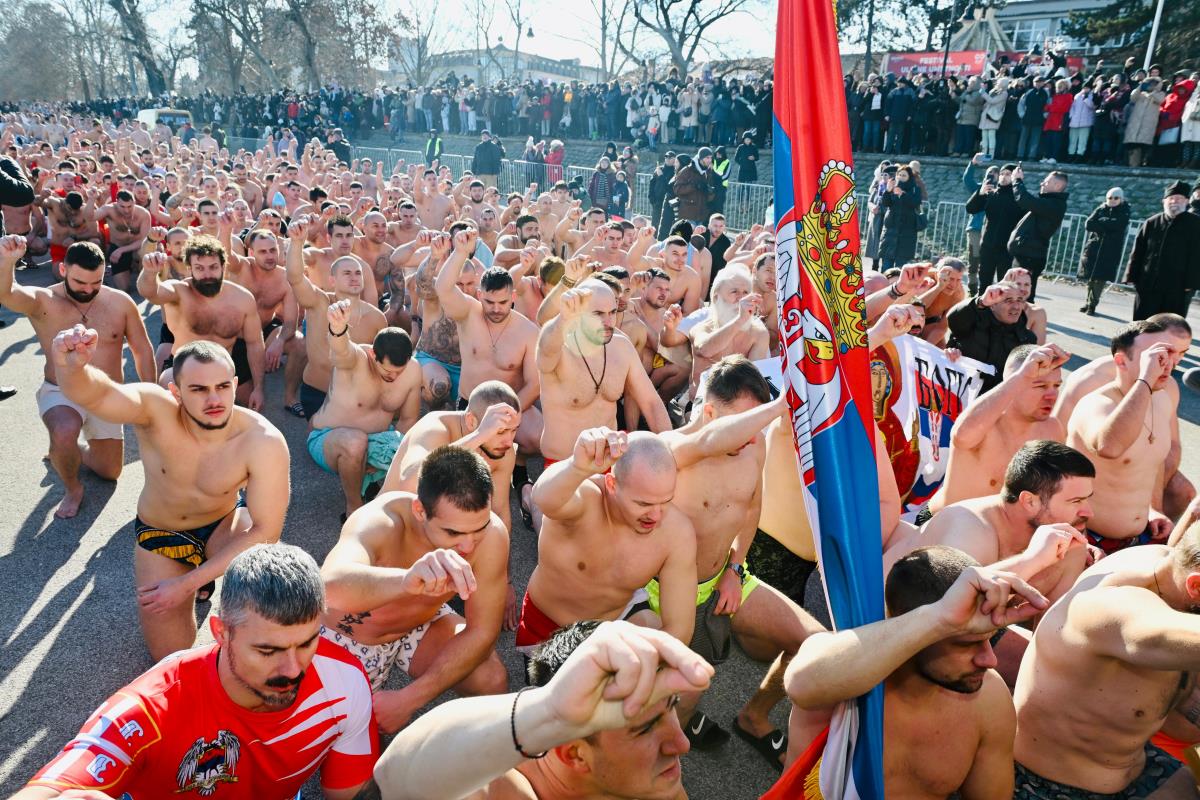 Bogojavljenje plivanje Časni krst Zemun (5).jpeg