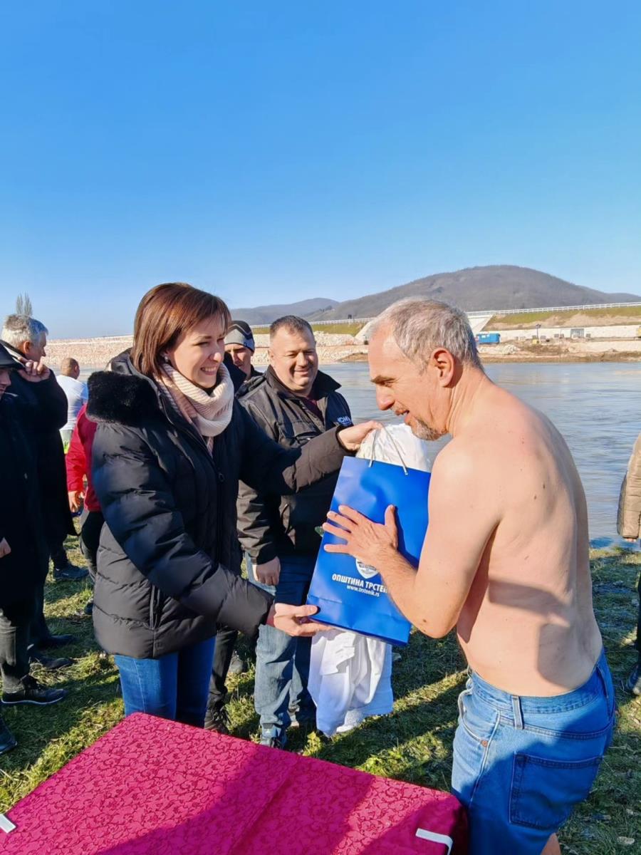 Priznnanja za plivače.jpg