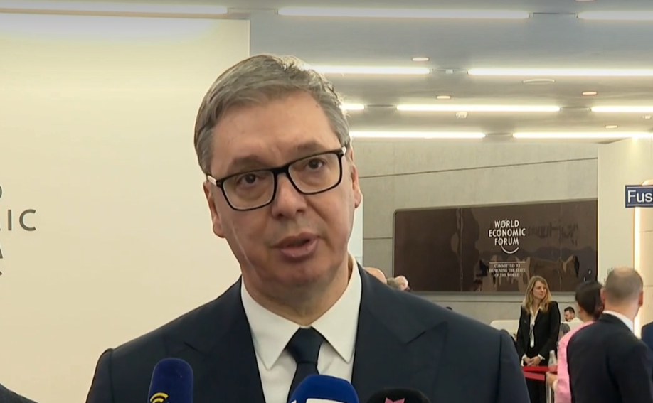 Aleksandar Vučić (2).png