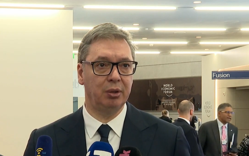 Aleksandar Vučić (2).png