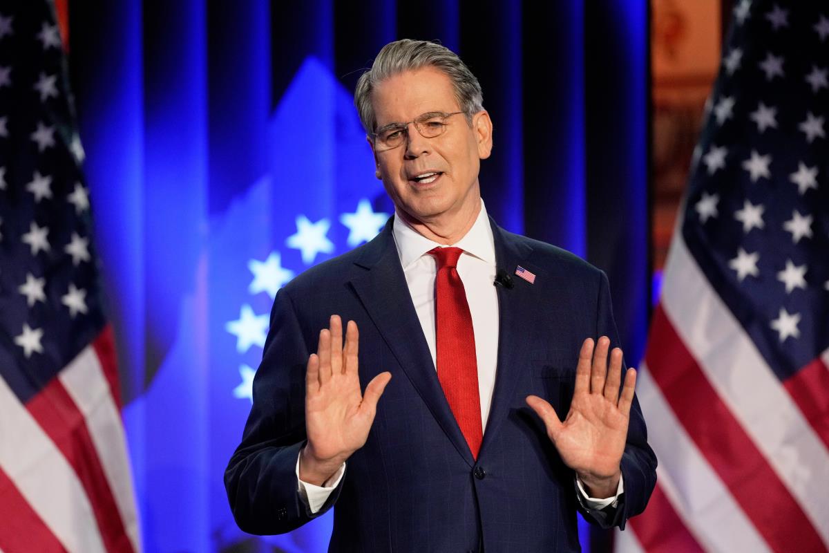 Scott Bessent02 AP Markus Schreiber.jpg