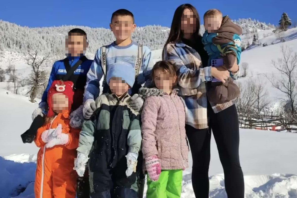 Rožaje  porodica Garović krst na krompiru