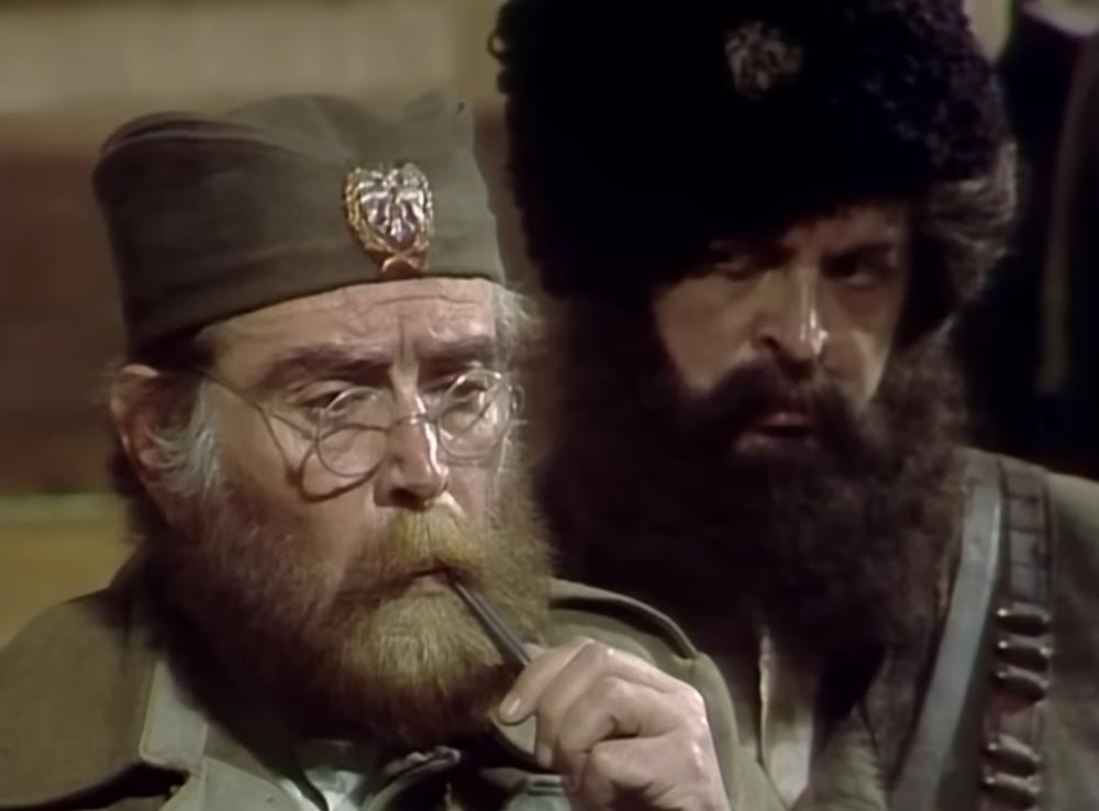 Zoran Rankić kao Nikola Kalabić i Milan Puzić kao Draža Mihailović u seriji „Poslednji čin“