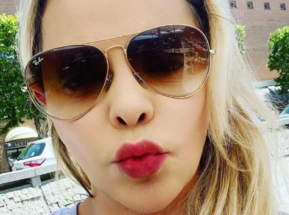 Žužu Vijeirvas, izbačena iz Vatikana zbog garderobe