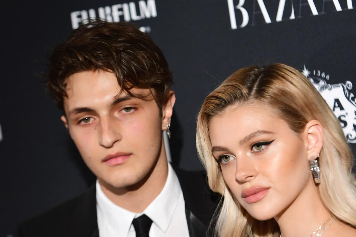 Nikola Pelc, Anvar Hadid