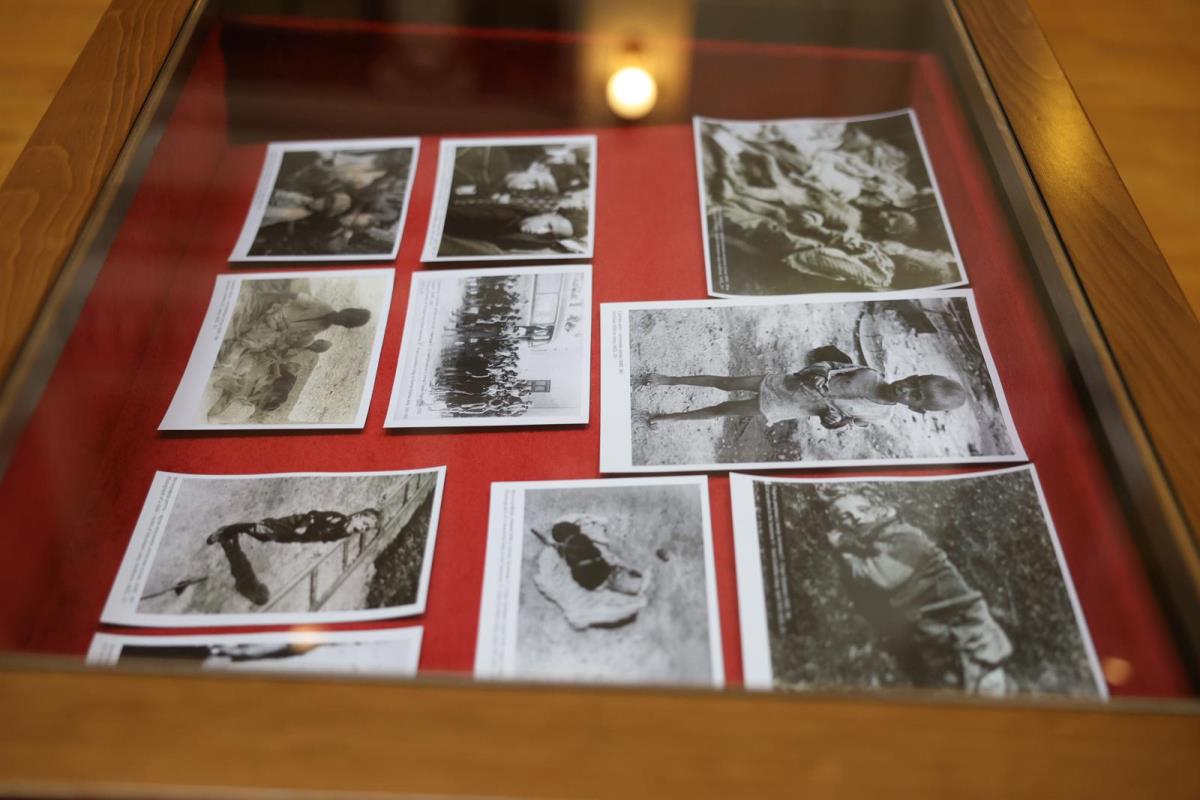 izložba Jasenovac skupština Srbije (33).jpeg