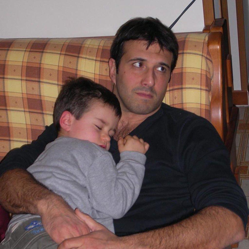 Mateo Joki Grata sa ocem Paolom dok je bio dečak