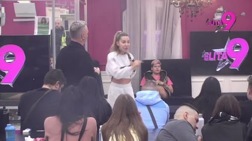 ANELI TRAŽI OD PRODUKCIJE RAZGOVOR SA STANIJOM Potpuno promenila igru, zgrožena zbog Asminovog zalaganja za Maju: Nas dve imamo...