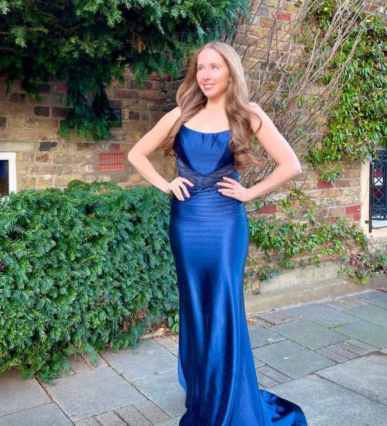 Efton Makit, bivša devojka Bruklina Bekama