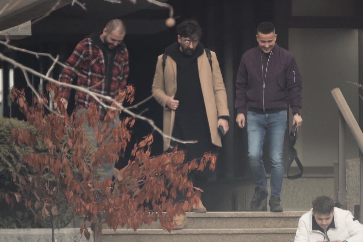 OGNJEN AMIDŽIĆ DOBIO TREĆE DETE PA ZAPUCAO KOD ČEDE I ACE U STAN! Prve slike voditelja nakon što je dobio ćerku, evo ko je još bio s njim