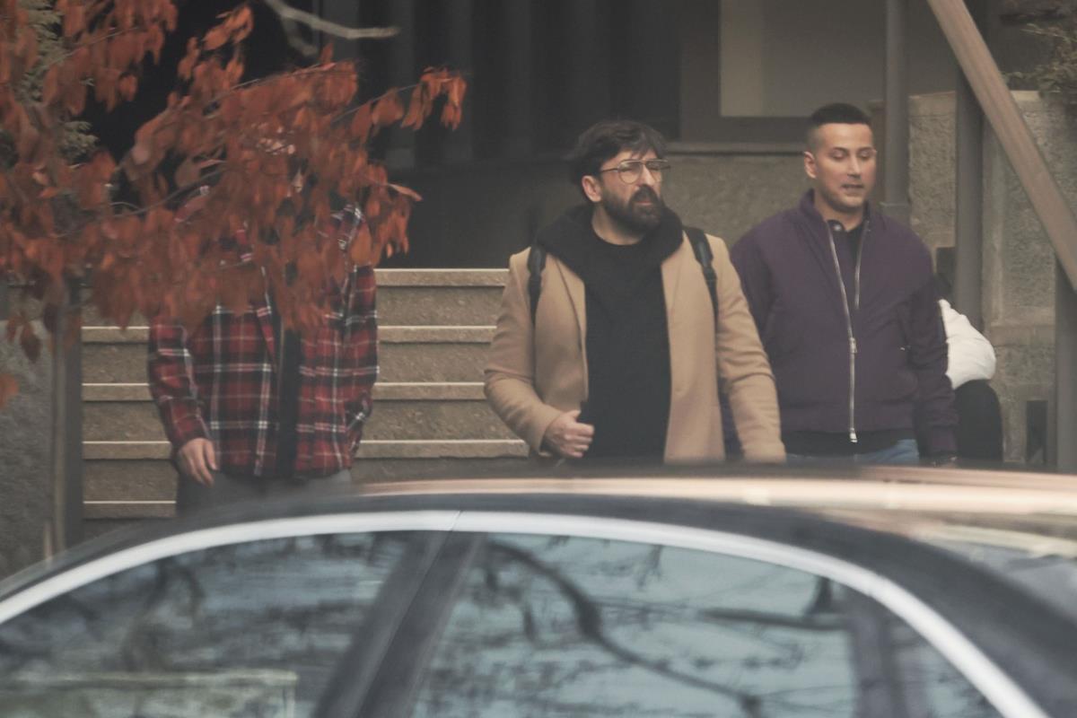 OGNJEN AMIDŽIĆ DOBIO TREĆE DETE PA ZAPUCAO KOD ČEDE I ACE U STAN! Prve slike voditelja nakon što je dobio ćerku, evo ko je još bio s njim