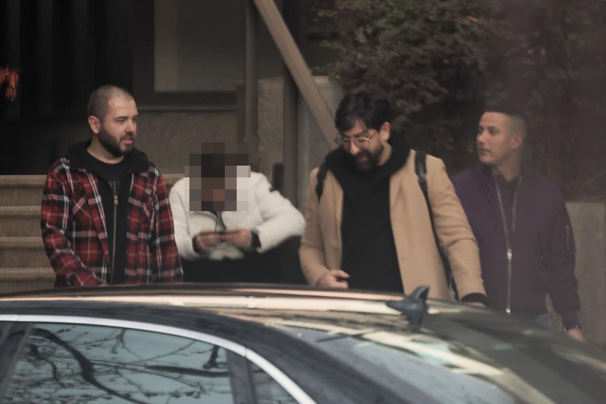 OGNJEN AMIDŽIĆ DOBIO TREĆE DETE PA ZAPUCAO KOD ČEDE I ACE U STAN! Prve slike voditelja nakon što je dobio ćerku, evo ko je još bio s njim