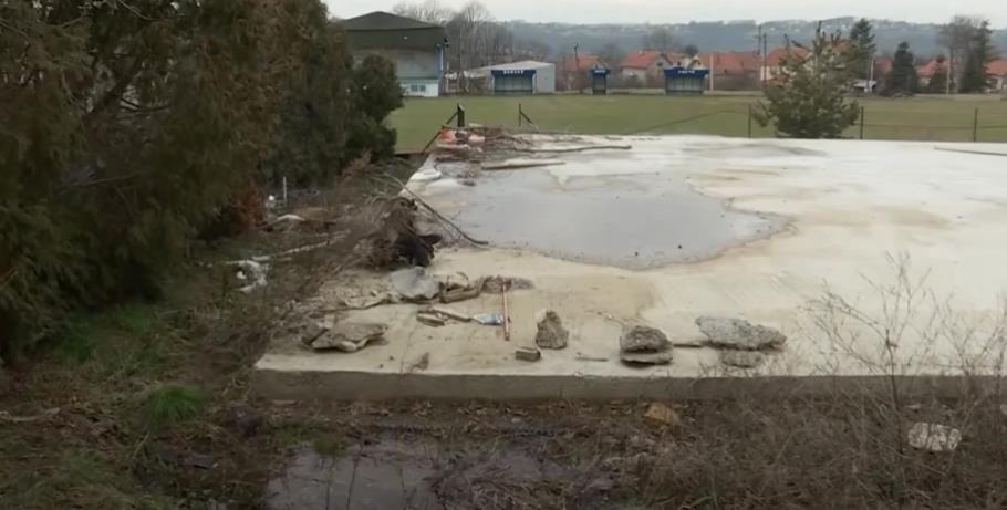 SESTRA BORE SANTANE POKAZALA PLAC KOJI MILICA KEMEZ PROCENJUJE NA 100.000 EVRA! Tek da vidite njegovu luks nekretninu pored: "Koristila ga je..." (FOTO)