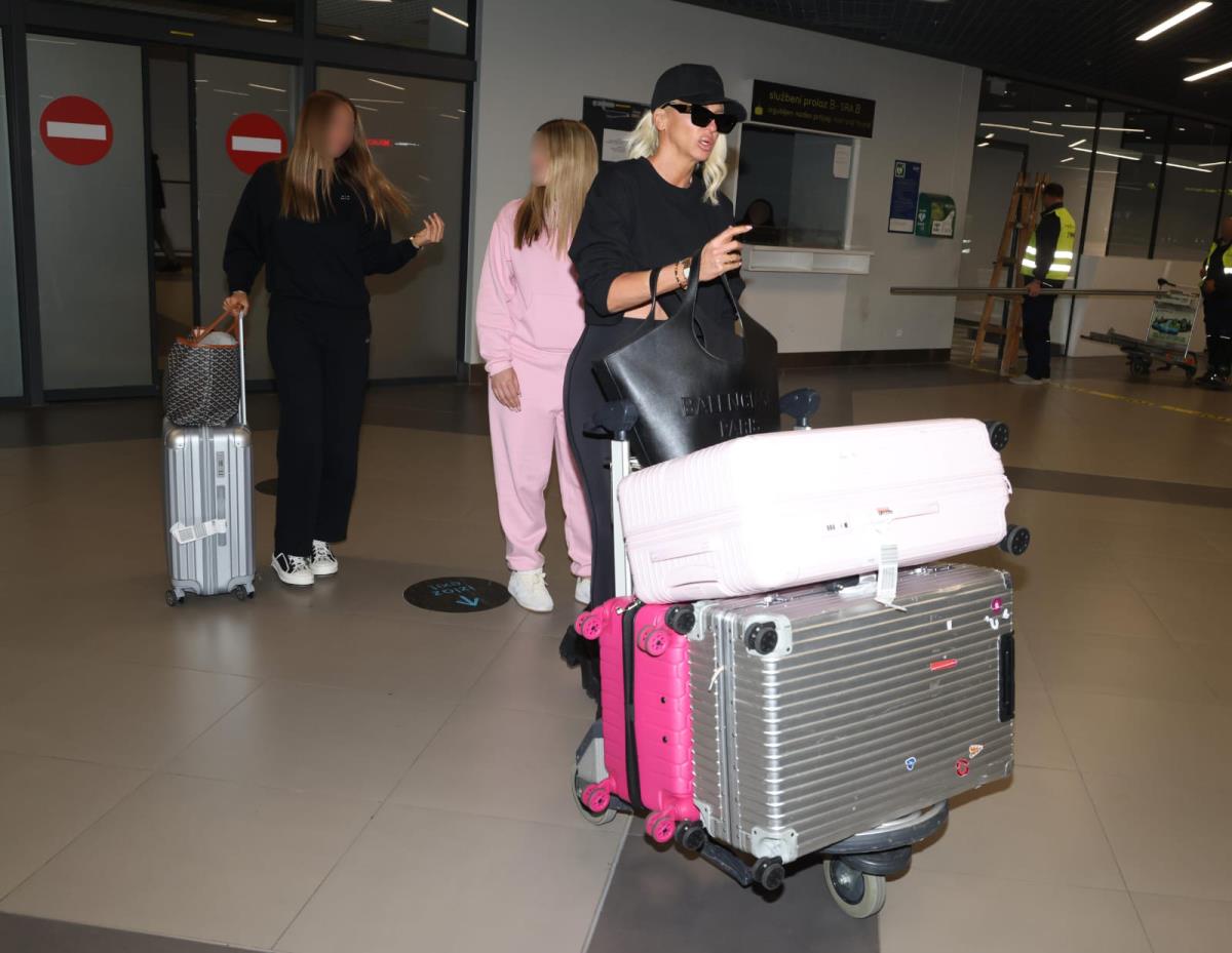 WhatsApp Image 2026-01-25 at 22.33.52 (1) copy.jpg