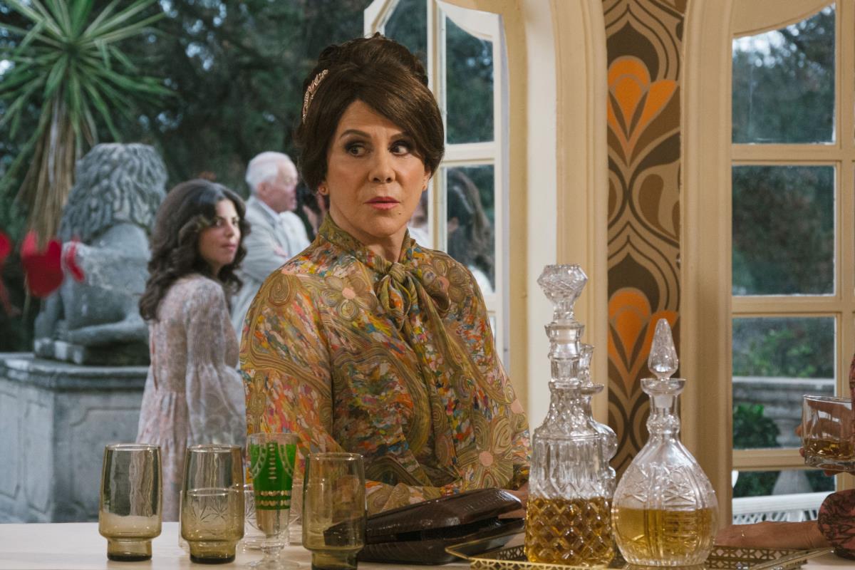 Veronika Kastro u seriji THE HOUSE OF FLOWERS 2020. godine