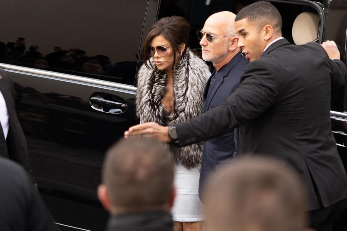 Loren Sančez i Džef Bezos na nedelji mode u Parizu