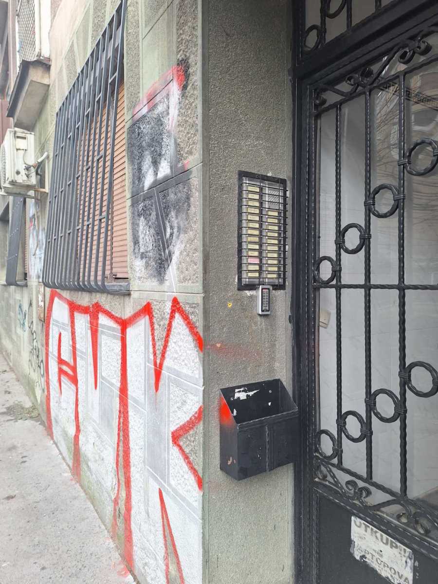 telo devojke, Palilula