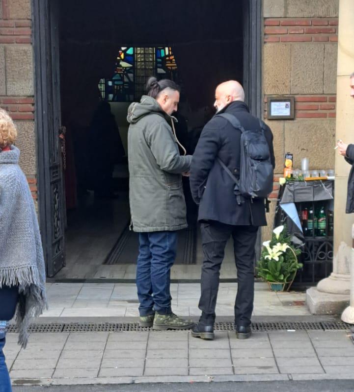 Bojan Ivković na ispraćaju za kremaciju Senke Veletanlić