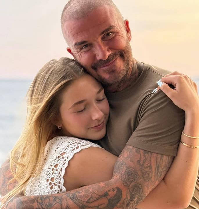 Dejvid Bekam i Harper Bekam u zagrljaju