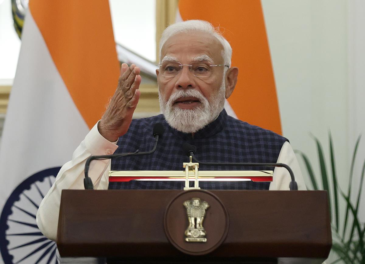 Indija02 EPA Rajat Gupta.jpg