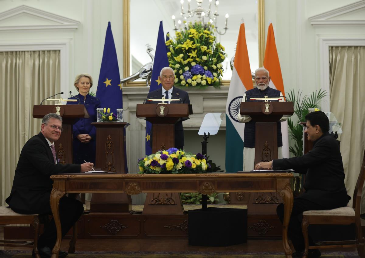 Indija11 EPA Rajat Gupta.jpg