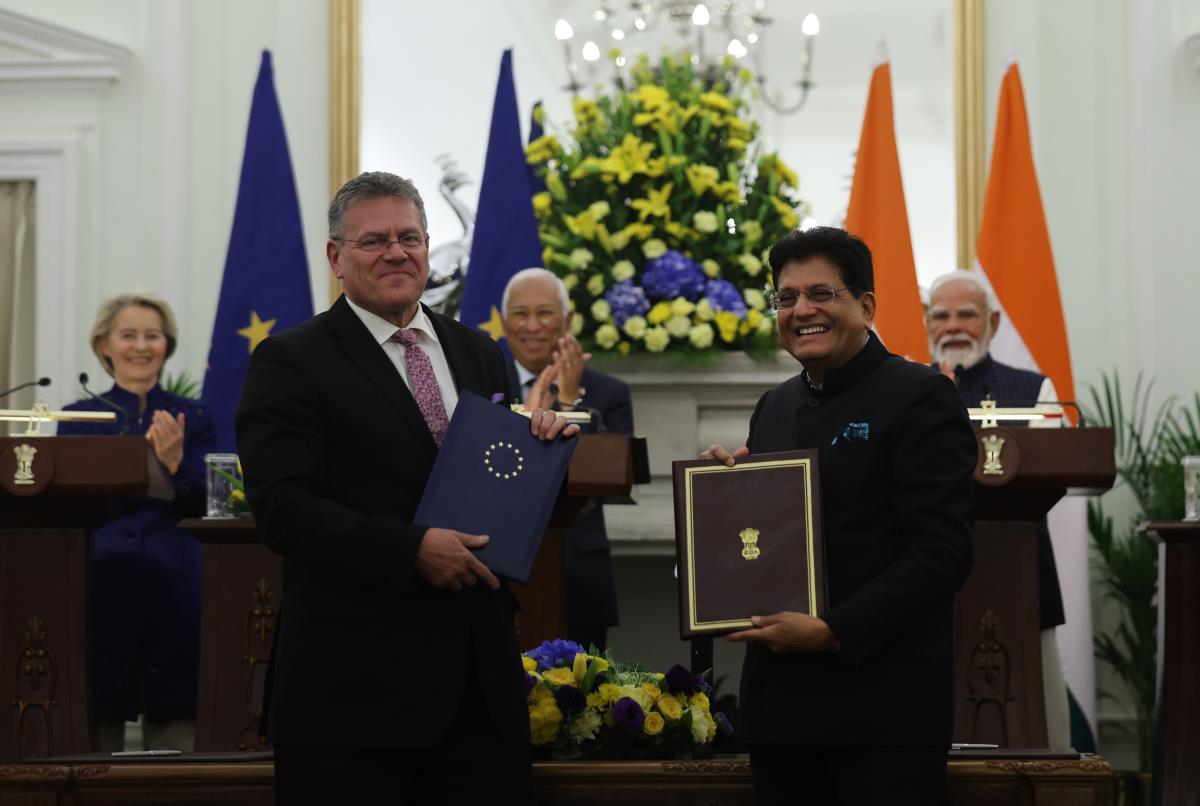 Indija08 EPA Rajat Gupta.jpg