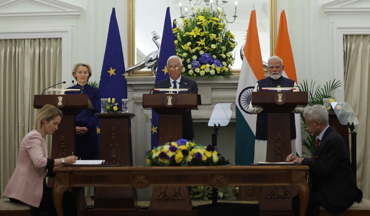 Indija04 EPA Rajat Gupta.jpg