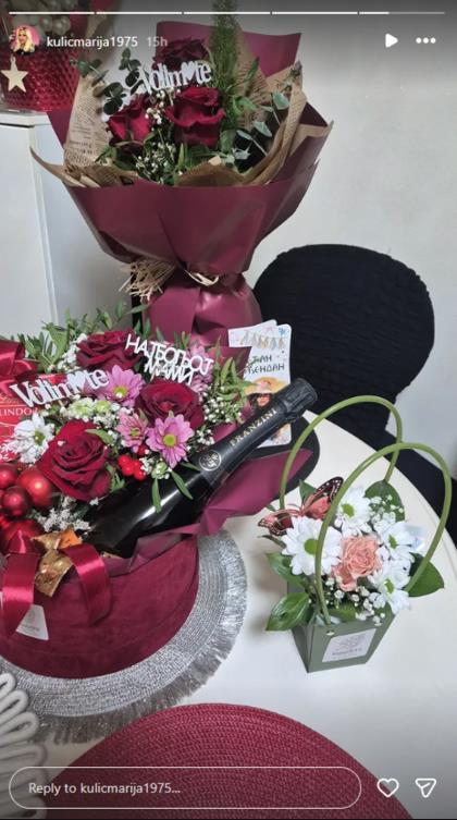 MILJANA KULIĆ NAPRAVILA ŽURKU U NIŠU Nakon diskvalifikacije iz "Elite 9" crvene ruže, šampanjac i poruka "Volim te": Evo šta je povod (FOTO)