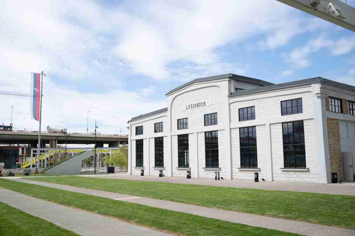 Lozionica spolja (1).jpg