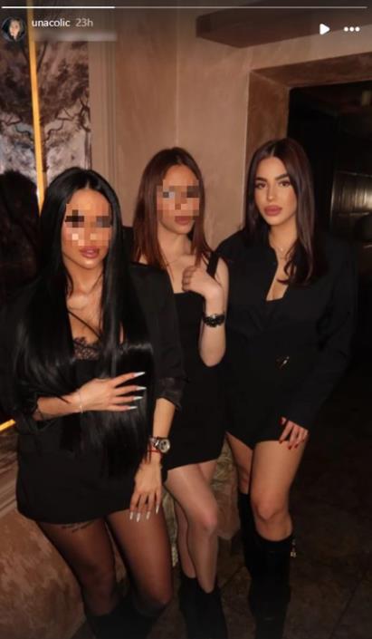 Una Čolić sa drugaricama