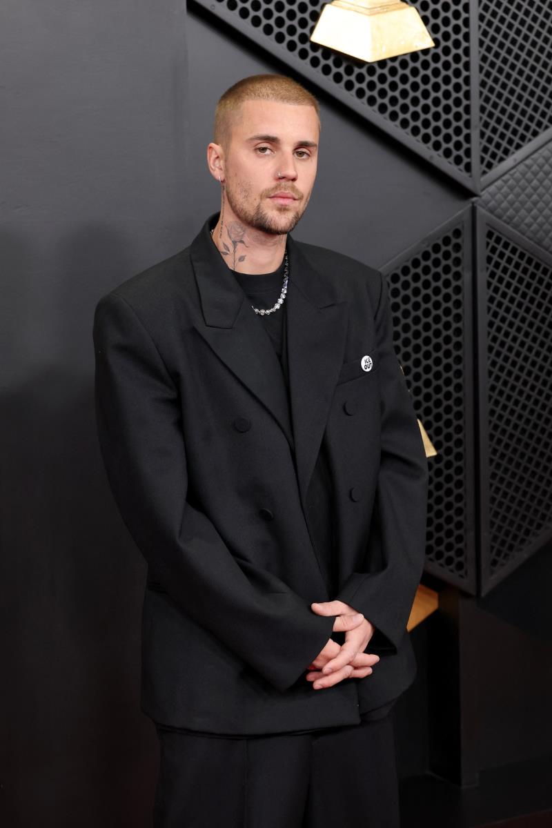 Džastin Biber na crvenom tepihu - Gremi 2026