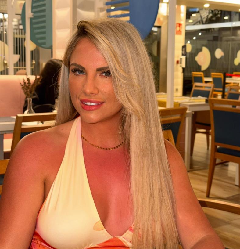 Džastina Meklelan (2).png