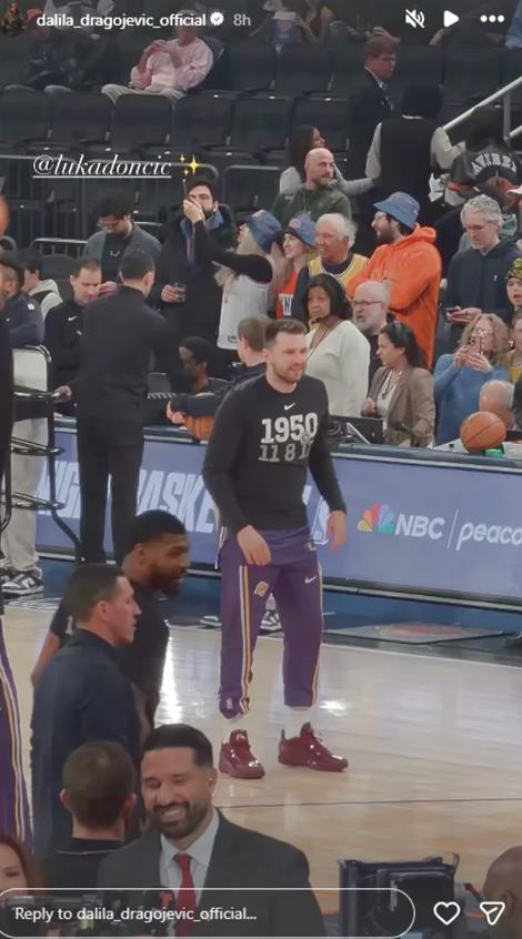 DALI.A DRAGOJEVIĆ NE SKIDA POGLED SA LUKE DONČIĆA! Isplivalo šta je radila dok se zagrevao na terenu (FOTO)