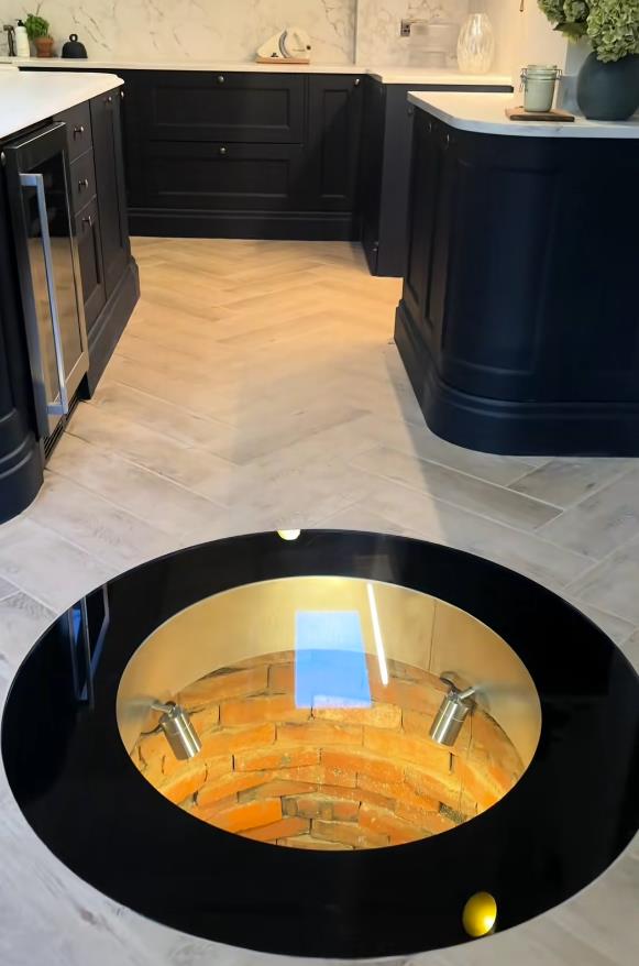 Tajni bunar ispod kuhinjskog poda u kući iz 1897. godine (8).png