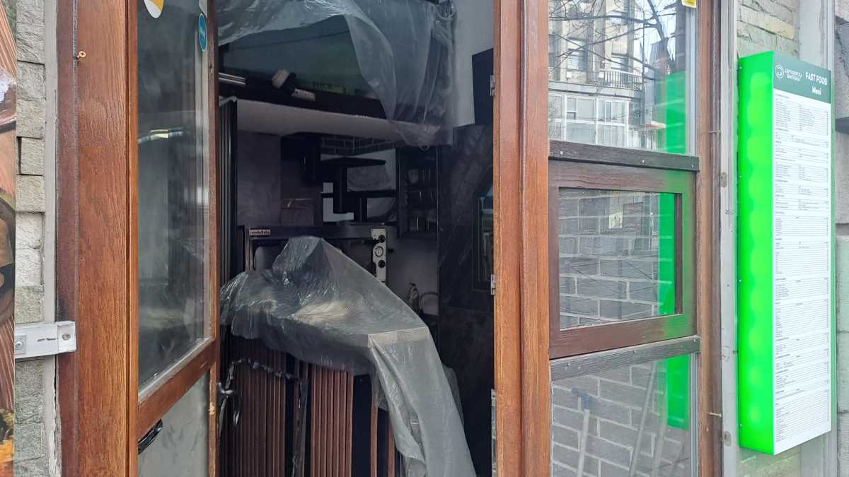 Nikola Dragojlović Kaja Ostojić lokal bomba