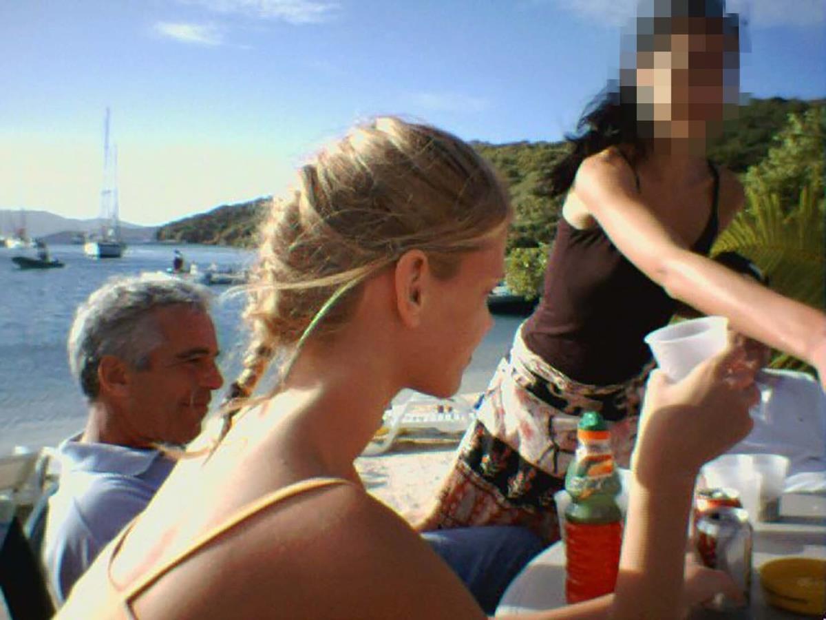 Nađa Marcinkova, Džefri Esptajn