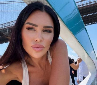 "INSTAGRAM JE NEKA VRSTA LAŽNOG ŽIVOTA" Stanija surovo o društvenim mrežama, otkrila svoj ključ uspeha, pa devojčicama poslala snažnu poruku