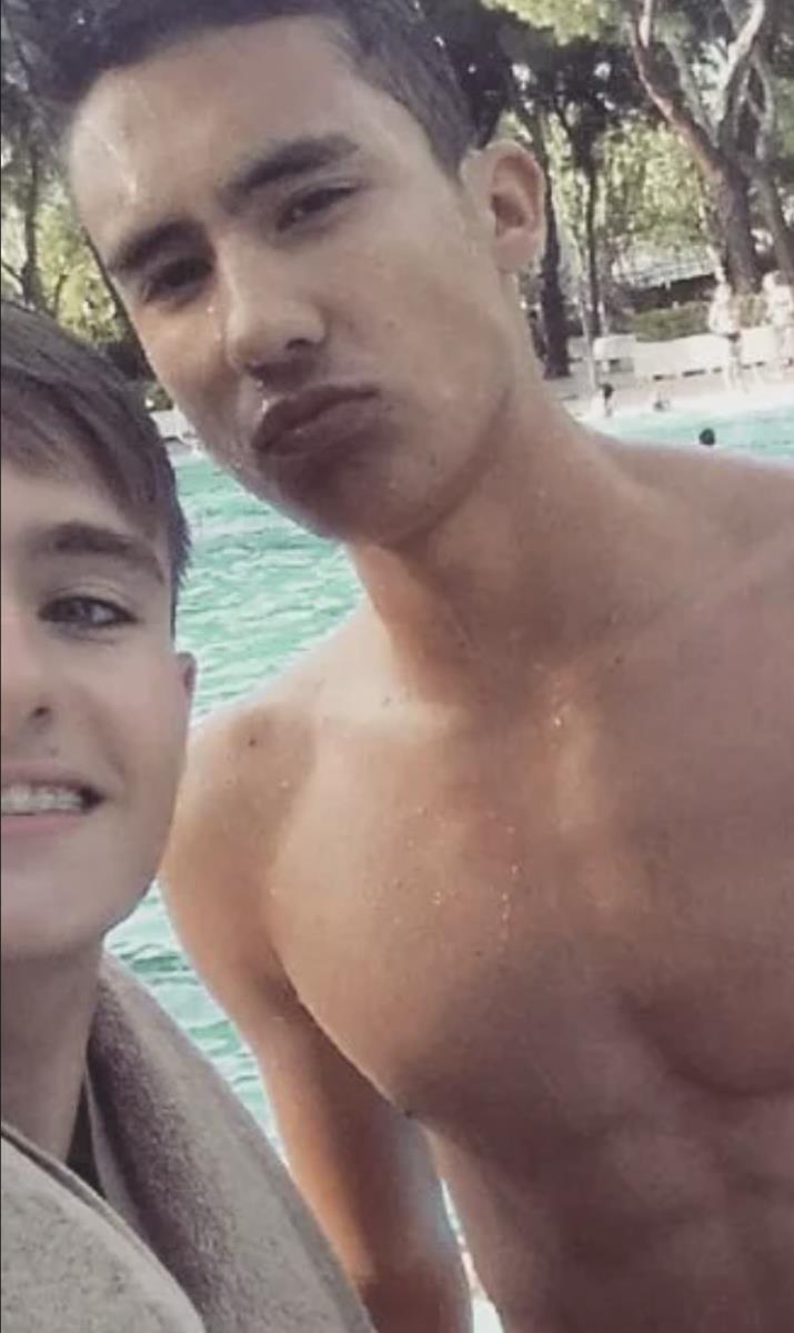 MURAT JE GLEDAOCIMA ELITE VRLO ZANIMLJIV, A EVO KAKO JE IZGLEDAO U MLADOSTI! Golišav, isklesan i vrlo poželjan