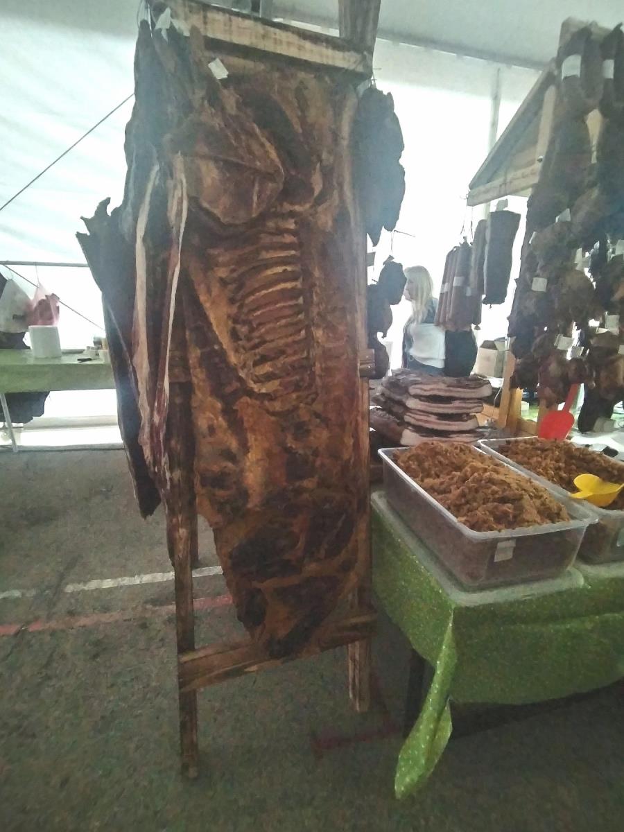 Pršutijada 2026 - slanina od svinje od 300 kg(25).jpg