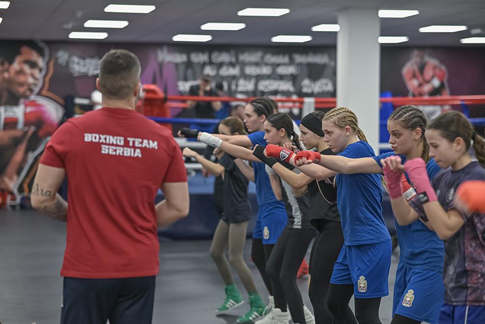 pripreme zenske boks selekcije Srbije u Loznici3.jpg