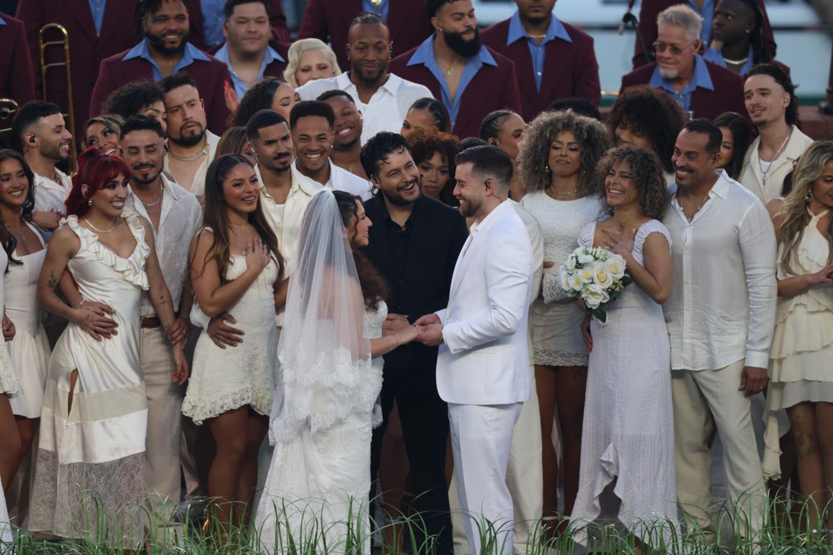 Bed Bani nastupa na poluvremenu Superboula LX uz poruku ljubavi i jedinstva