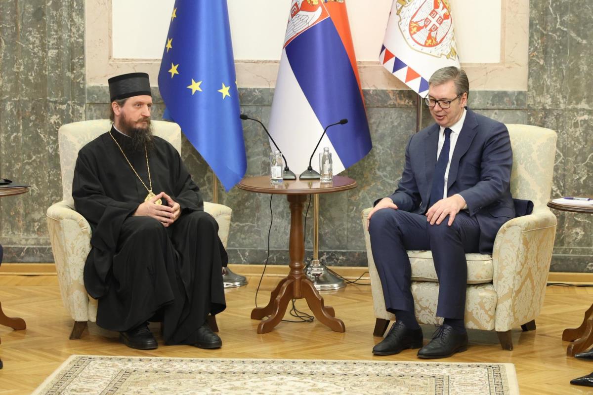 Aleksandar Vučić Episkop Sergije (7).jpeg