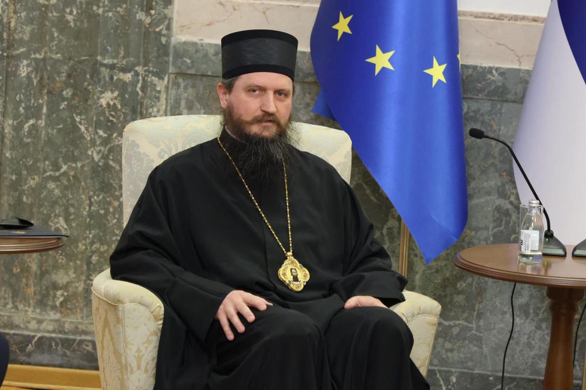 Aleksandar Vučić Episkop Sergije (5).jpeg