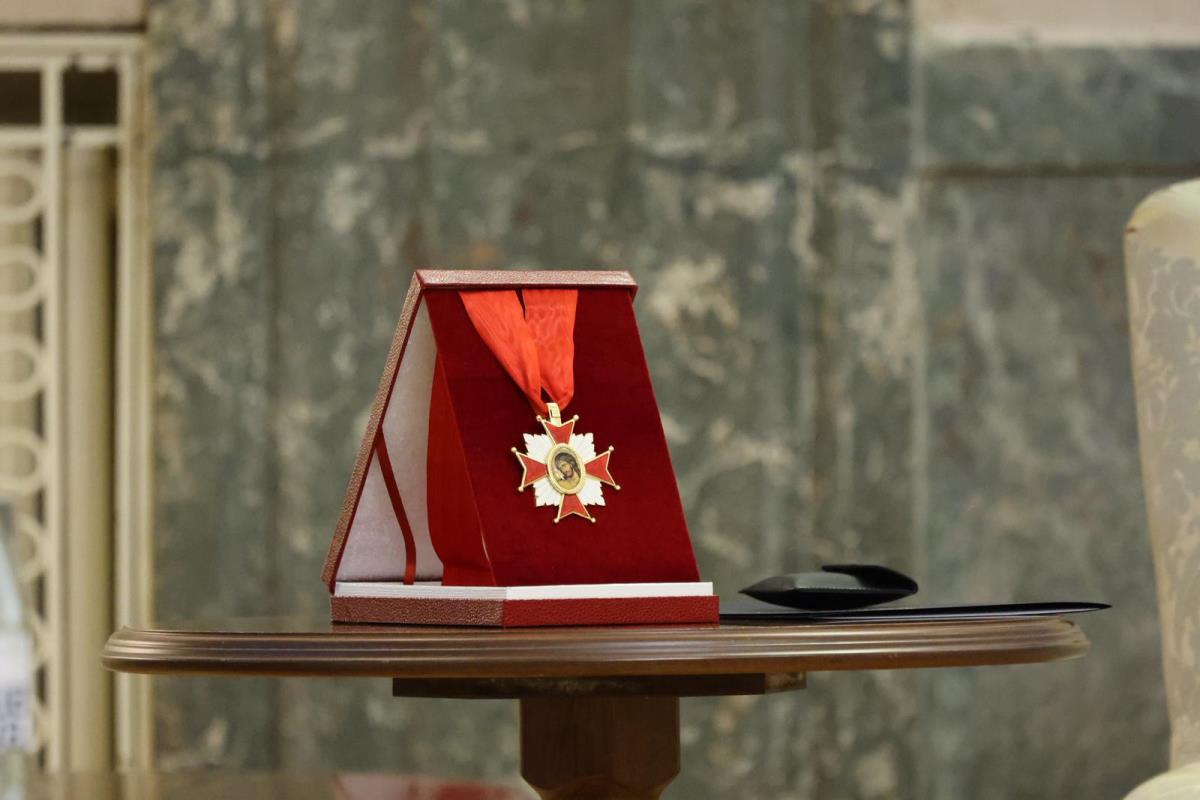 Aleksandar Vučić Episkop Sergije (1).jpeg