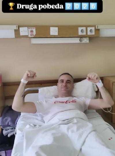 OPERISAN ALEKSANDAR POŽGAJ Oglasio se iz bolnice i otkrio kako se oseća nakon intervencije (FOTO)